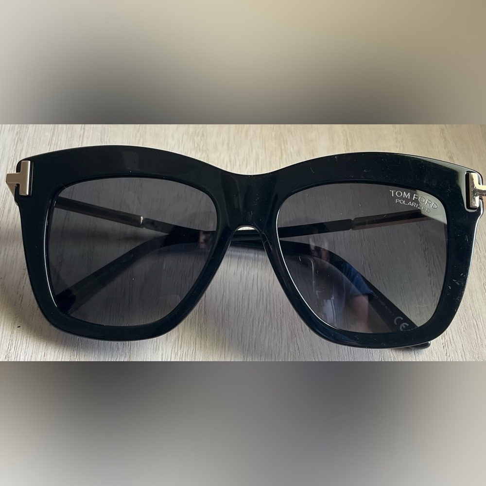 Tom Ford Dasha Oversized Sunglasses TF822 01D Retail $615